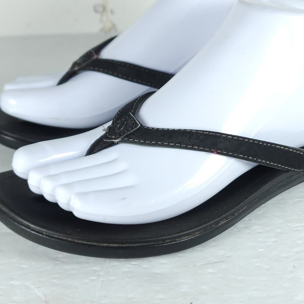 Olukai Women's Hono US8? Black Leather Slip On Flat Thong Flip Flop Sandals - Picture 16 of 16